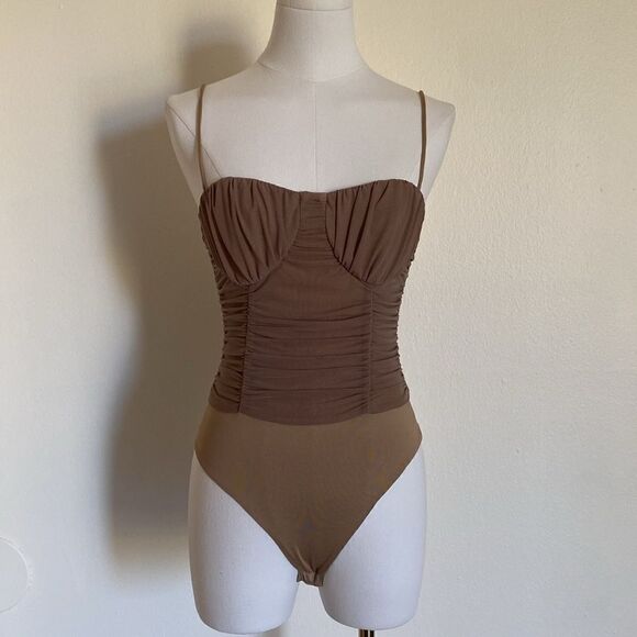 Albany Bodysuit in Taupe Brown Size XS - Picture 9 of 16